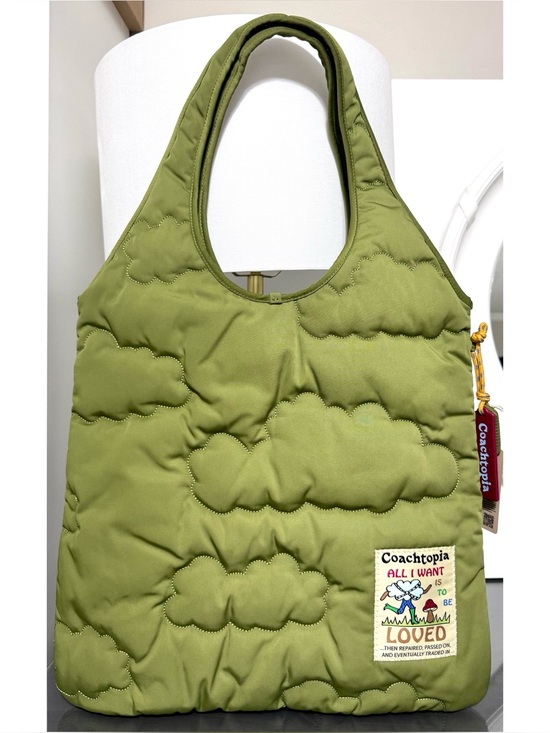 Coach Handbags - COACH Coachtopia Loop Flat Tote With Cloud Quilting, OLIVE GREEN